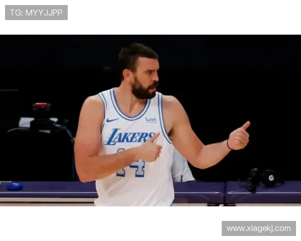 赫罗纳篮球青训为加索尔带来喜悦